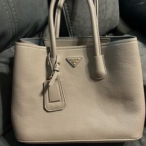 prada purse